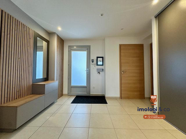 Villa - 107 m² - 5 pièces