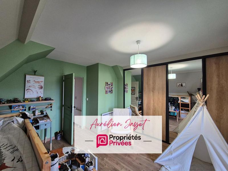 Maison - 200 m² - 5 pièces