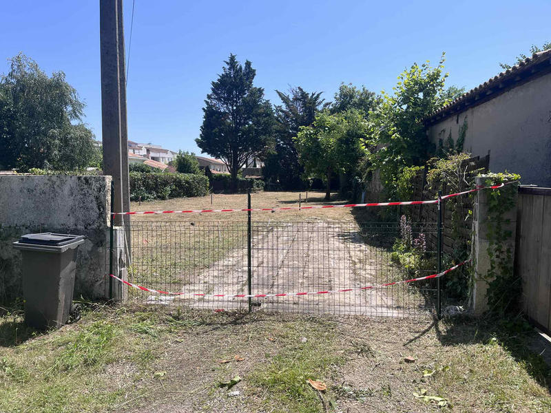 Terrain constructible - 472 m²