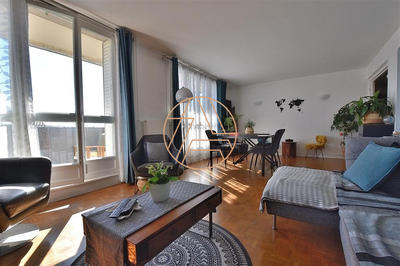 Appartement - 81 m² - 4 pièces