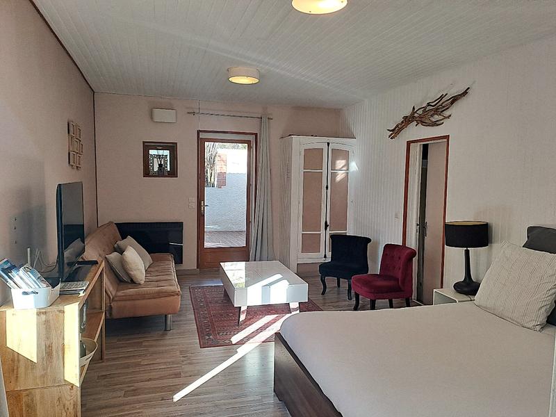 Propriété - 318 m² - 7 pièces