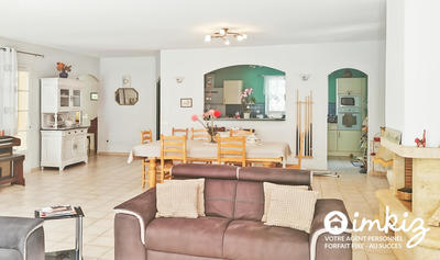 Maison - 408 m² - 13 pièces