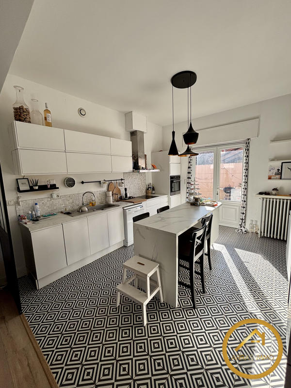 Maison - 124 m² - 5 pièces