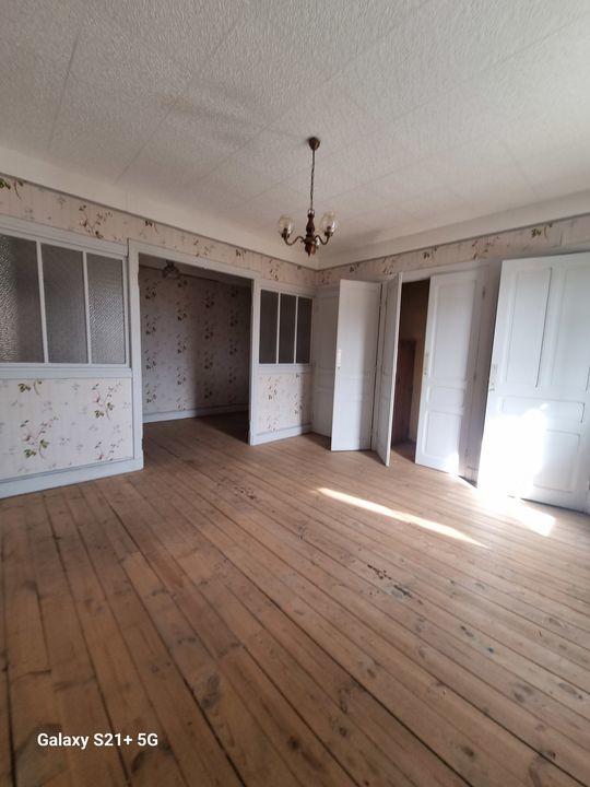 Maison de village - 250 m² - 10 pièces