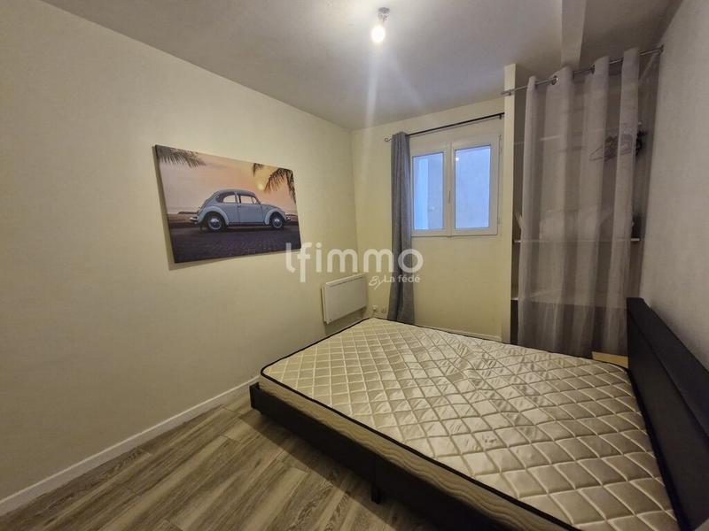 Immeuble - 104 m² - 6 pièces