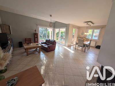 Maison - 109 m² - 5 pièces