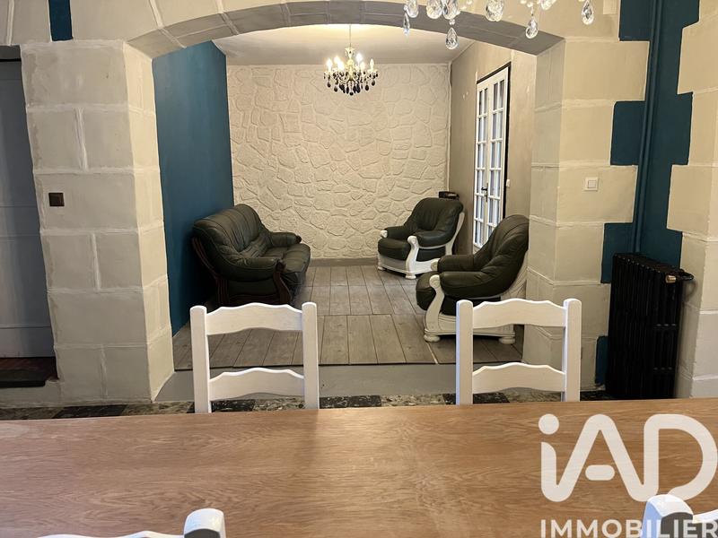 Maison - 180 m² - 8 pièces