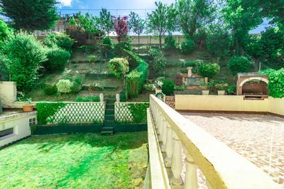 Maison - 228 m² - 8 pièces