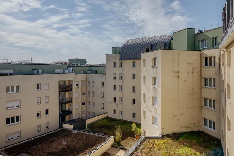 Appartement - 83 m² - 4 pièces