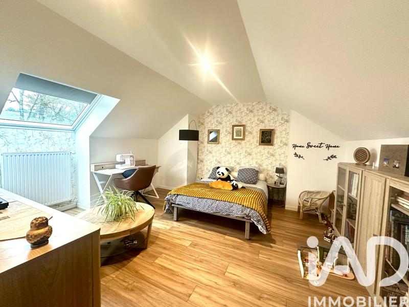 Maison - 156 m² - 9 pièces