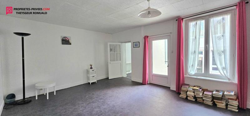 Maison - 159 m² - 6 pièces