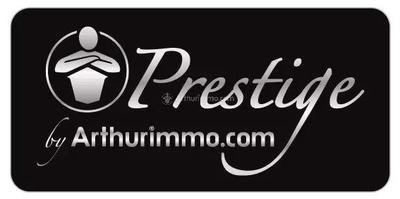 Maison - 365 m² - 15 pièces