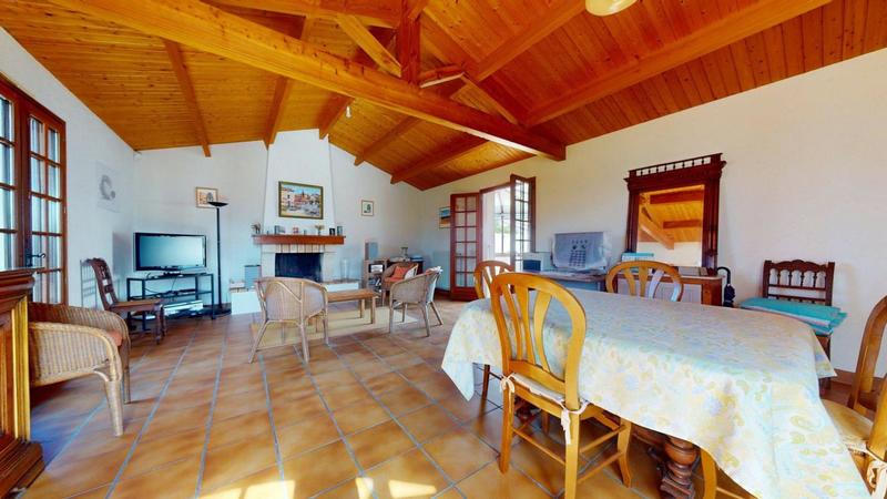 Pavillon - 121 m² - 6 pièces