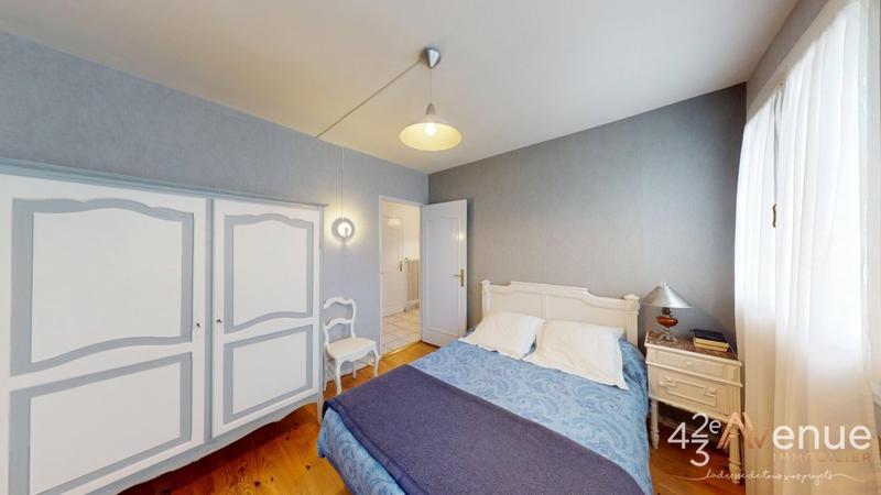 Maison - 90 m² - 5 pièces