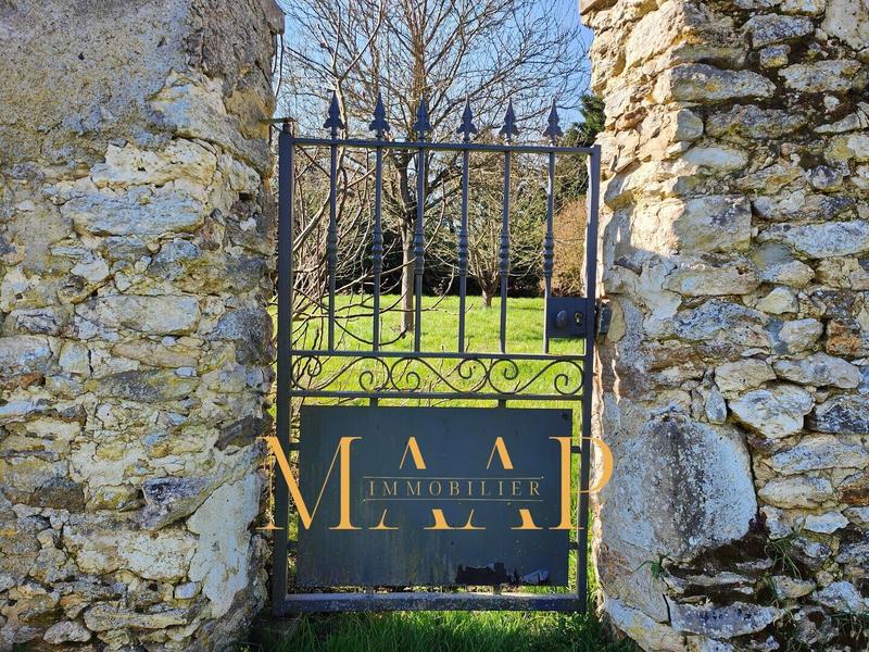 Maison - 185 m² - 9 pièces