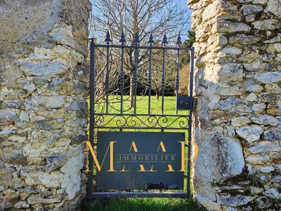 Maison - 185 m² - 9 pièces