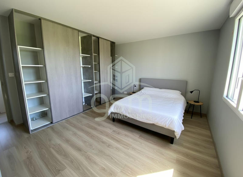 Maison traditionnelle - 99 m² - 4 pièces