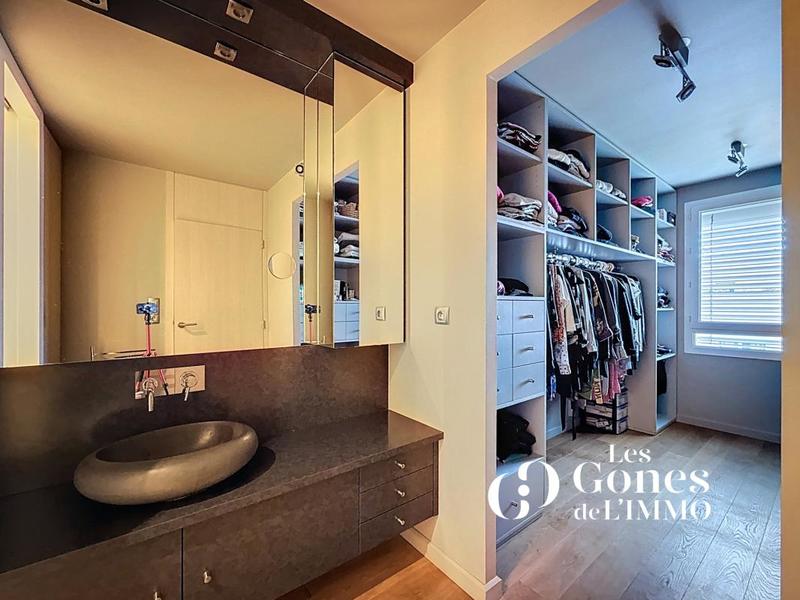 Appartement - 95 m² - 3 pièces