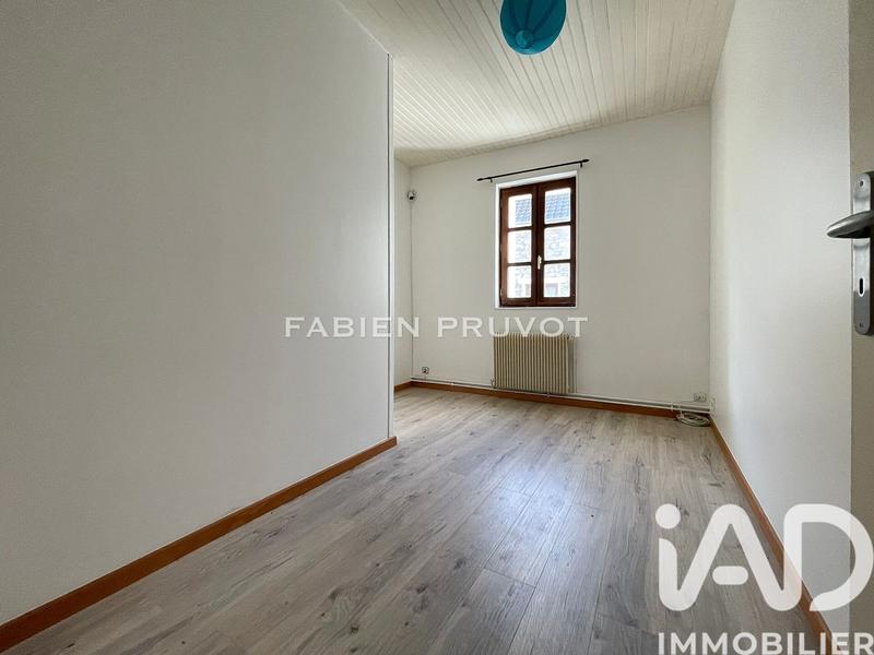 Maison - 300 m² - 15 pièces