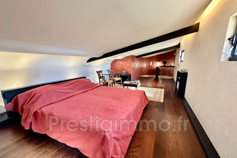 Demeure - 295 m² - 6 pièces