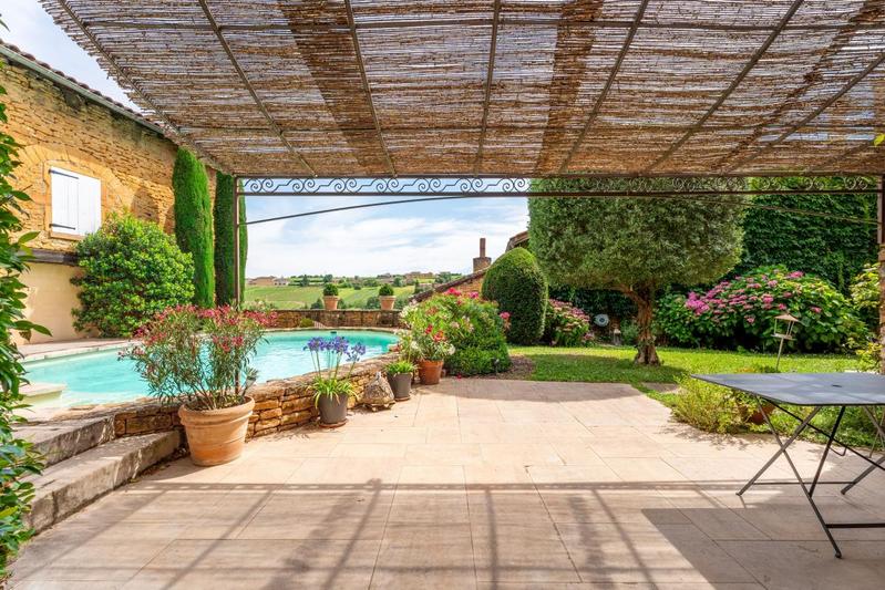 Maison - 212 m² - 5 pièces