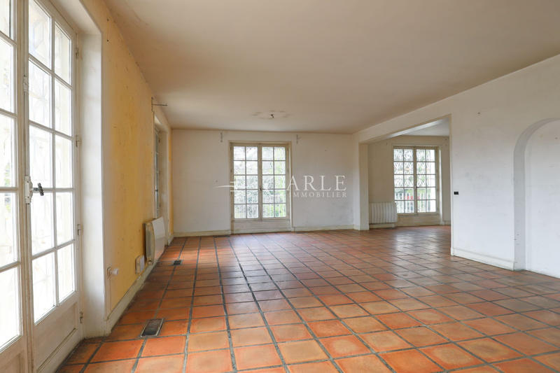 Maison - 292 m² - 7 pièces