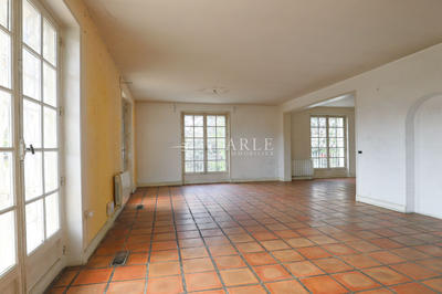 Maison - 292 m² - 7 pièces