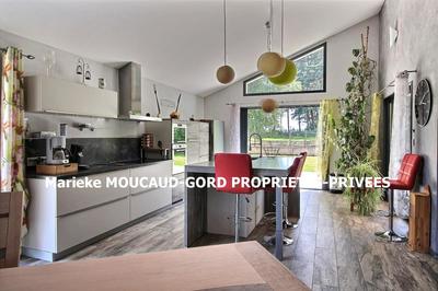 Maison - 195 m² - 8 pièces