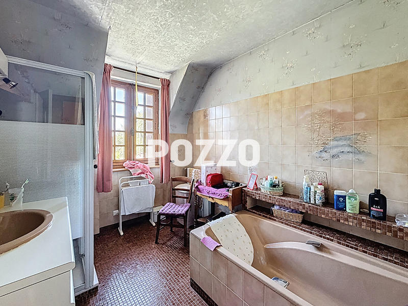 Maison - 200 m² - 7 pièces