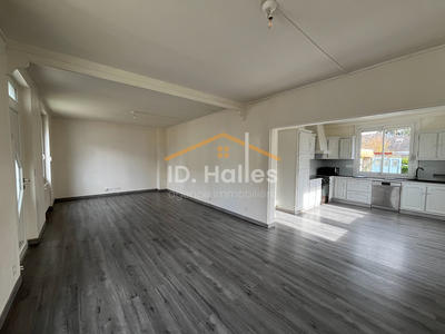 Maison - 98 m² - 5 pièces