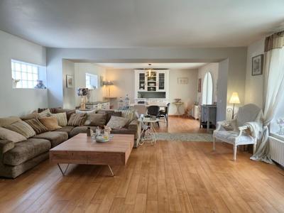 Maison - 350 m² - 7 pièces