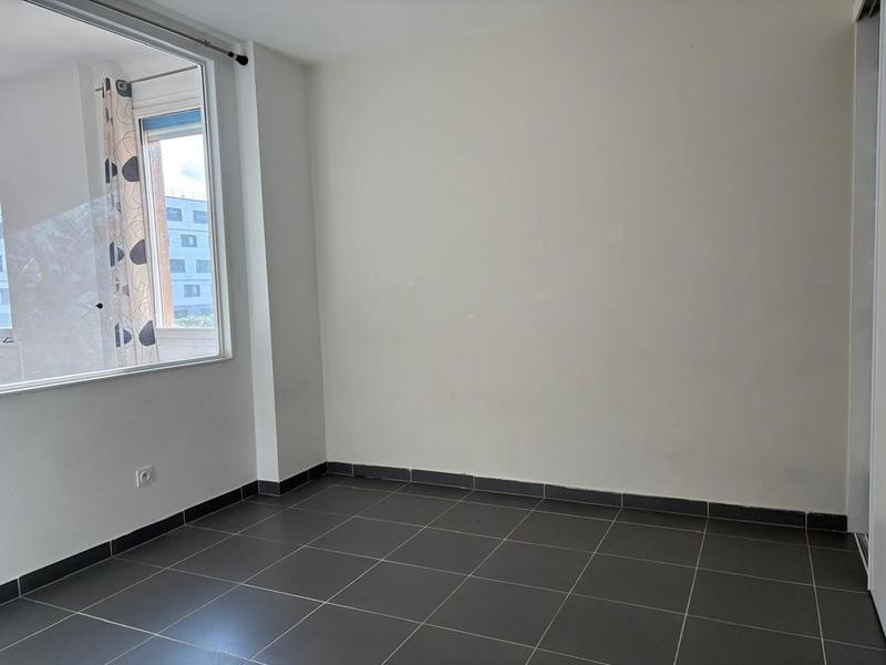 Loft - 64 m² - 2 pièces