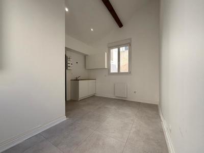 Studio - 13 m² - 1 pièce