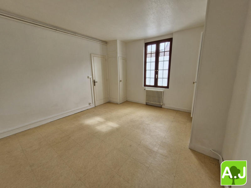 Maison - 102 m² - 4 pièces