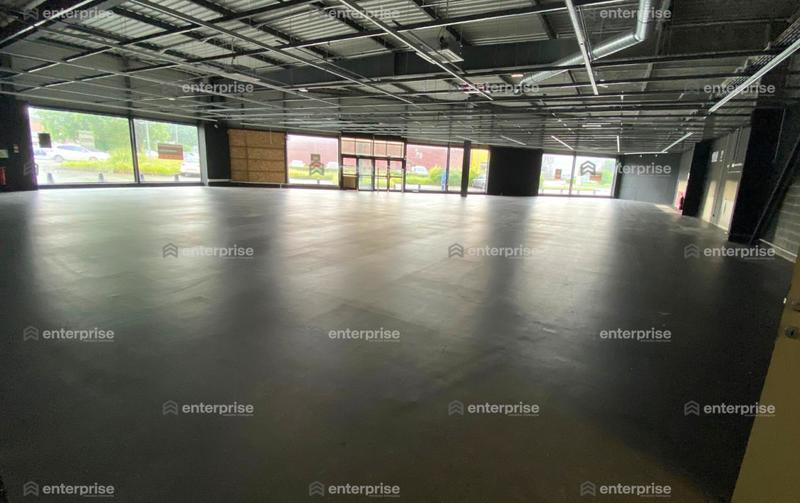 Local commercial - 720 m²
