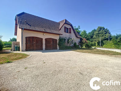 Maison - 145 m² - 6 pièces