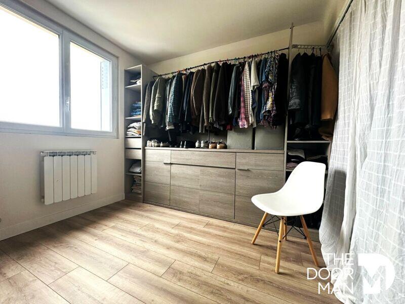 Appartement - 81 m² - 4 pièces