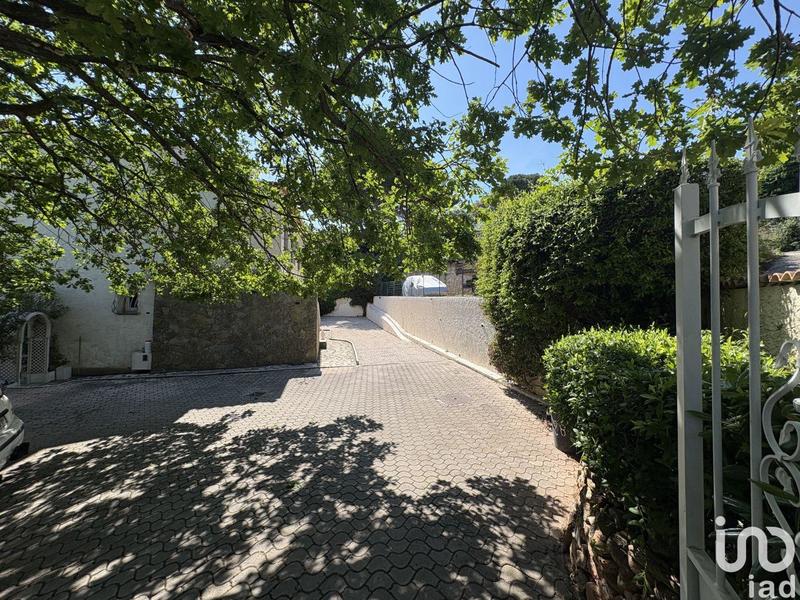 Maison - 200 m² - 7 pièces