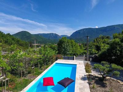 Châlet - 175 m² - 8 pièces