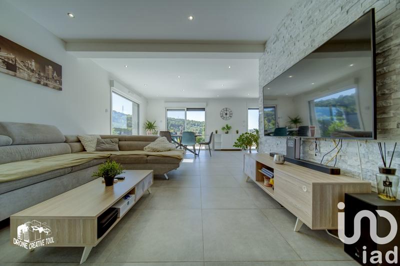 Maison - 106 m² - 5 pièces