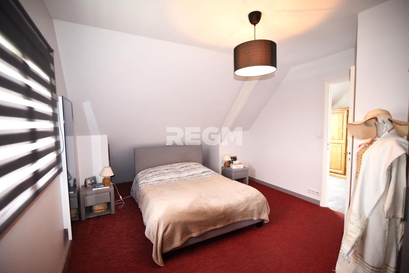 Maison - 104 m² - 6 pièces