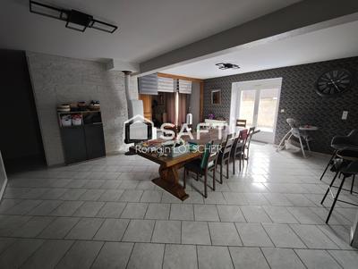 Maison - 213 m² - 7 pièces