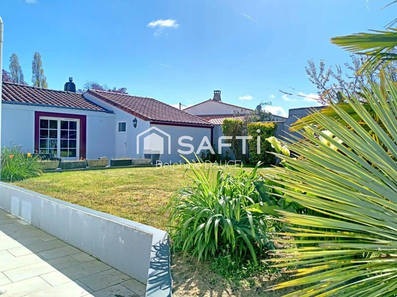 Maison - 95 m² - 5 pièces