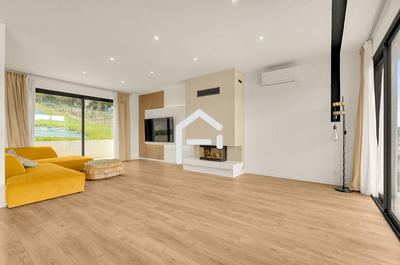 Maison - 160 m² - 4 pièces