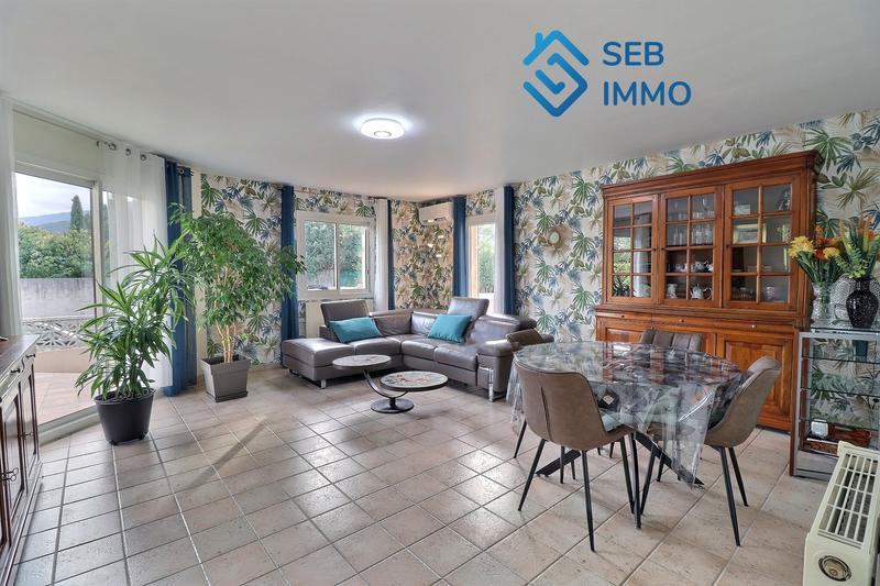 Maison - 120 m² - 5 pièces