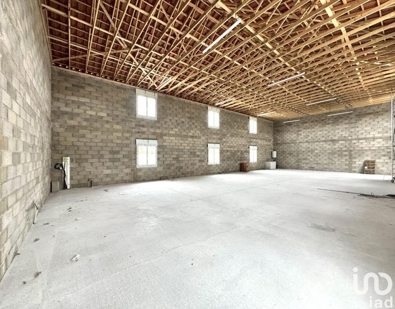 Local commercial - 220 m²