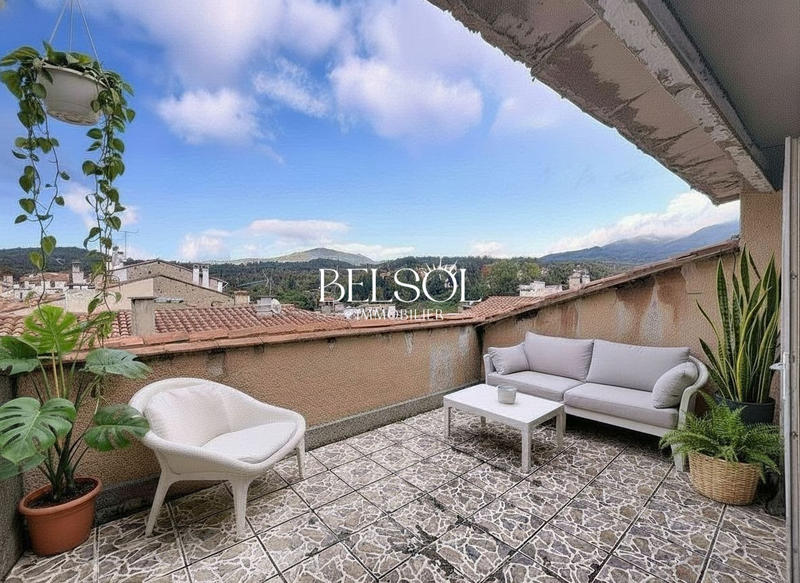 Maison ancienne - 300 m² - 12 pièces