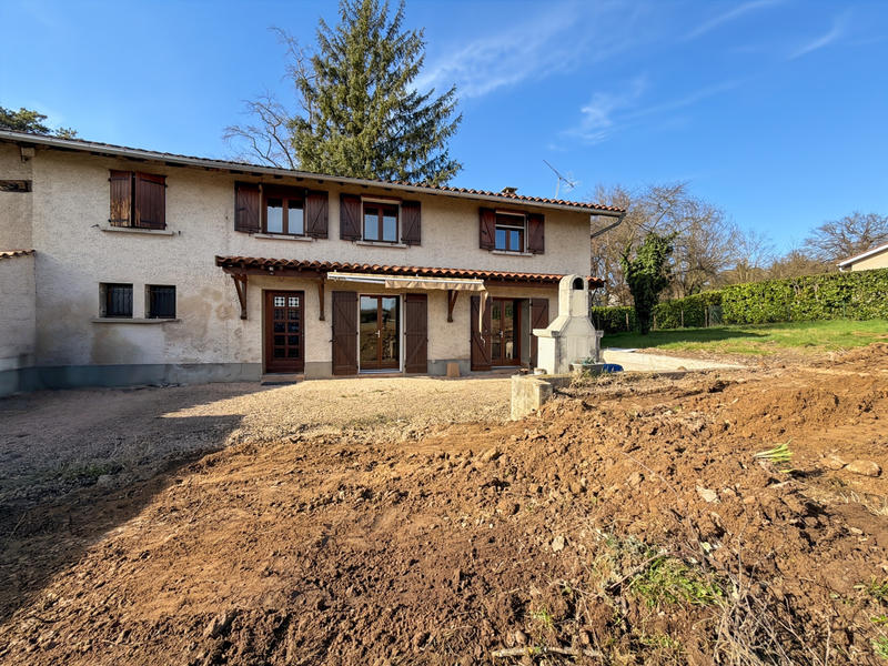 Maison - 140 m² - 5 pièces