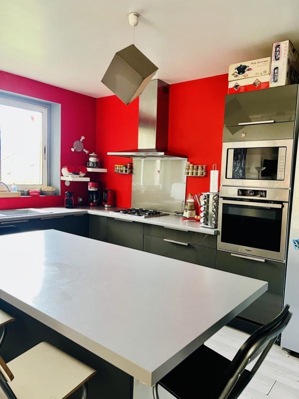 Maison - 252 m² - 8 pièces