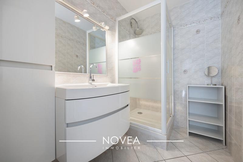 Appartement - 103 m² - 4 pièces